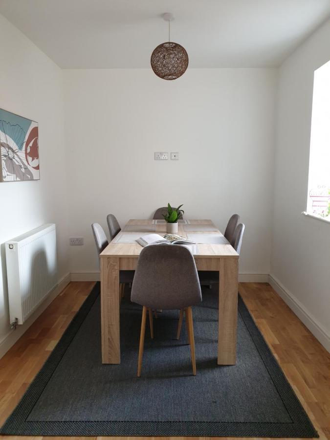 Cheerful 1 Private Room-Ensuite With Free Parking Silverdale  Exterior foto